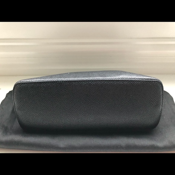 Toiletry Pouch - Picture 5 of 8